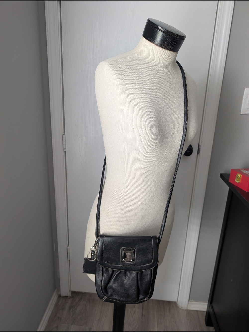 Tignanello Black Leather Crossbody Messenger Bag